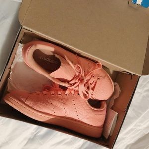 SOLD* Adidas woman’s Stan Smith Tacros pink youth